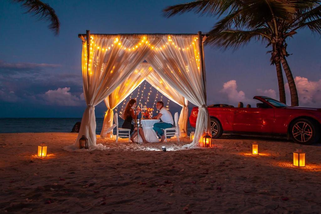 Cena romántica en la playa
